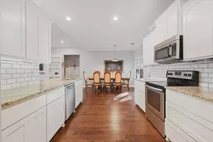 1185 E Jefferson St, Van Alstyne, TX 75495 - Photo 8