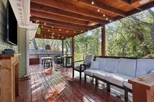 1185 E Jefferson St, Van Alstyne, TX 75495 - Photo 2