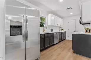 6301 Haden Dr, Waco, TX 76710 - Photo 6