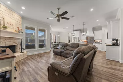 10420 Fallen Leaf Drive, Waco, TX 76712 - Photo 8