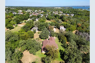 770 Carlisle Drive, Lake Dallas, TX 75065 - Photo 38