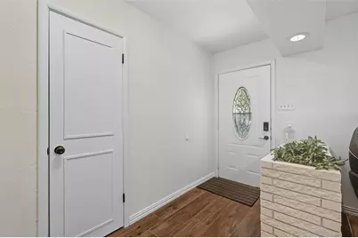 1711 Barton Drive, Arlington, TX 76010 - Photo 2