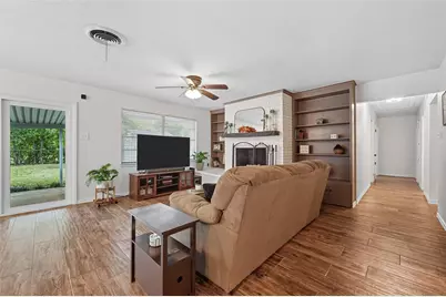 1711 Barton Drive, Arlington, TX 76010 - Photo 6