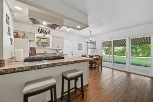 1711 Barton Dr, Arlington, TX 76010 - Photo 14