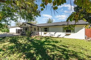 204 W Park St, Little Elm, TX 75068 - Photo 2