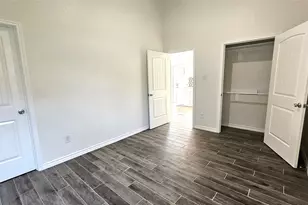 1405 E Sherman Dr, Denton, TX 76209 - Photo 10