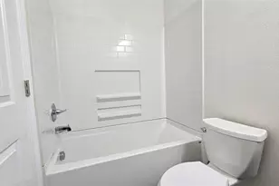 1405 E Sherman Dr, Denton, TX 76209 - Photo 14