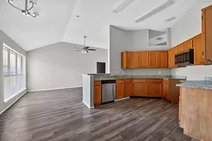 904 Breckenridge Dr, DeSoto, TX 75115 - Photo 10