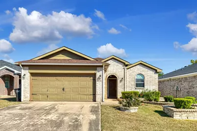1021 Buffalo Springs Drive, Fort Worth, TX 76140 - Photo 2