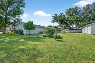 103 Bowie Dr, Lake Kiowa, TX 76240 - Photo 28
