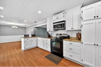 103 Bowie Drive, Lake Kiowa, TX 76240 - Photo 12