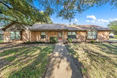 5312 Links Drive, Waco, TX 76708 - Photo 1