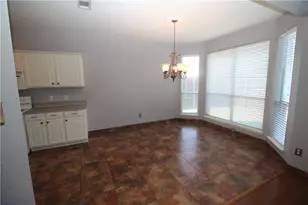 3845 Gillespie Dr, Carrollton, TX 75010 - Photo 8