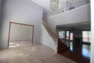 3845 Gillespie Dr, Carrollton, TX 75010 - Photo 2