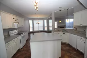 3845 Gillespie Dr, Carrollton, TX 75010 - Photo 6