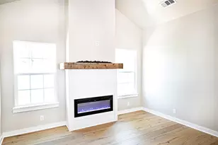 203 W Cherry St, Nocona, TX 76255 - Photo 10