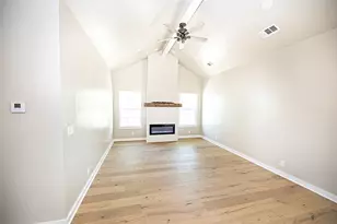 203 W Cherry St, Nocona, TX 76255 - Photo 20