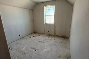 203 W Cherry St, Nocona, TX 76255 - Photo 22