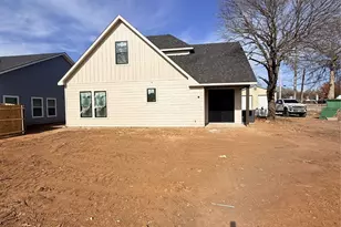 203 W Cherry St, Nocona, TX 76255 - Photo 24