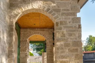 10323 Gooding Dr, Dallas, TX 75229 - Photo 4