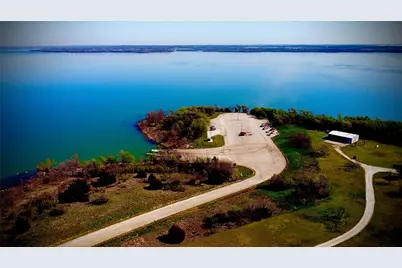 921 Waters Edge Drive, Sanger, TX 76266 - Photo 4