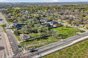 451 N Jim Miller Rd, Dallas, TX 75217 - Photo 1