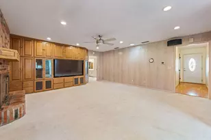 1003 Royal Ln, Graham, TX 76450 - Photo 4