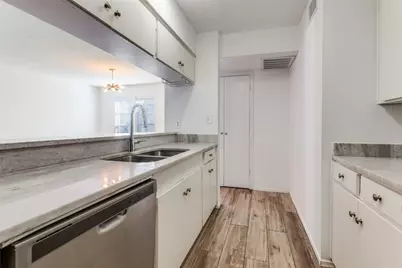 5881 Preston View Boulevard #215, Dallas, TX 75240 - Photo 8