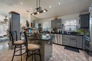 7104 Radcliff Dr, Dallas, TX 75227 - Photo 4