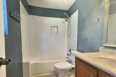 2314 Leslie Street, Denton, TX 76205 - Photo 2