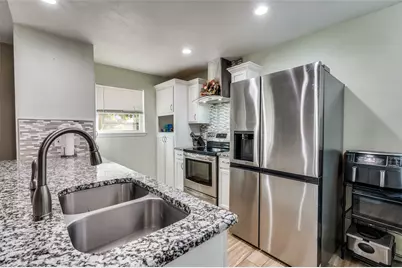 2012 Norfolk Drive, Arlington, TX 76015 - Photo 4