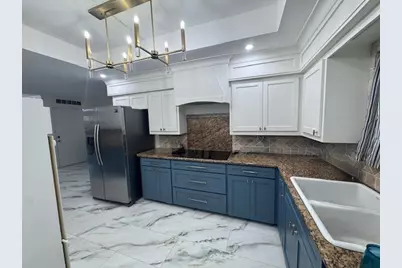 1009 Rochelle Boulevard, Irving, TX 75062 - Photo 10