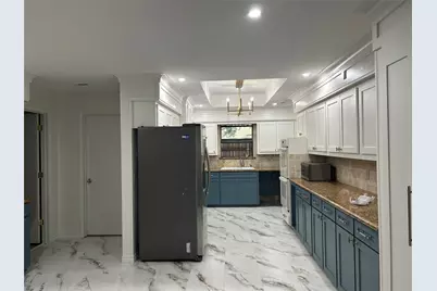 1009 Rochelle Boulevard, Irving, TX 75062 - Photo 8