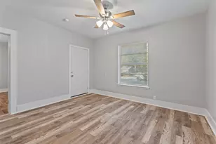 2610 Columbus Ave, Fort Worth, TX 76164 - Photo 8