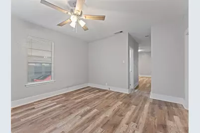 2610 Columbus Avenue, Fort Worth, TX 76164 - Photo 2