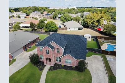 121 Redwood, Terrell, TX 75160 - Photo 2