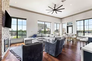 330 Austin Ave, Waco, TX 76701 - Photo 8