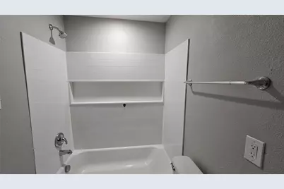 709 Beech Street, Bonham, TX 75418 - Photo 6