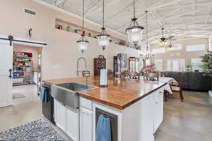 9515 Old Agnes Rd, Springtown, TX 76082 - Photo 12