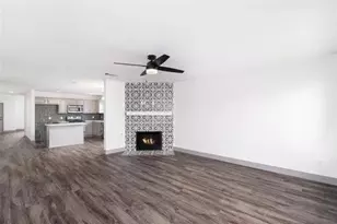 1404 Swan Ridge Dr, Sherman, TX 75092 - Photo 4