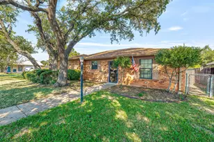 1514 Thomas Ln, Graham, TX 76450 - Photo 2
