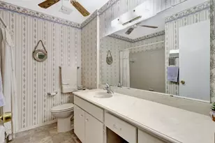 2103 Bordeaux Dr, Carrollton, TX 75007 - Photo 20