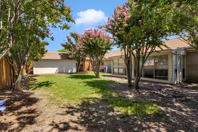 2103 Bordeaux Drive, Carrollton, TX 75007 - Photo 28