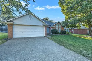 1016 N Carolina Ave, Midlothian, TX 76065 - Photo 4