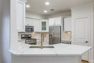 4210 Prescott, Dallas, TX 75219 - Photo 10