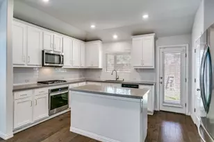 1393 Bonanza Ln, Lewisville, TX 75077 - Photo 10