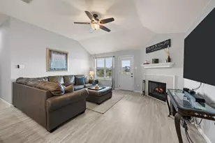 11517 Lauren Way, Fort Worth, TX 76244 - Photo 10