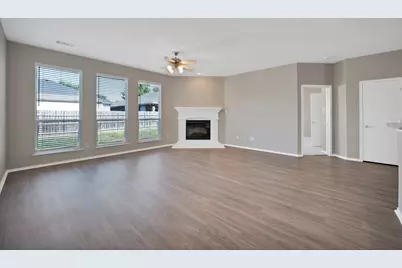 900 Pebblecreek Drive, Burleson, TX 76028 - Photo 36