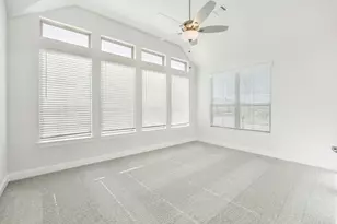 1000 Sunflower St, Crowley, TX 76036 - Photo 8