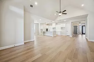 1117 Painted Lady Dr, Crowley, TX 76036 - Photo 16